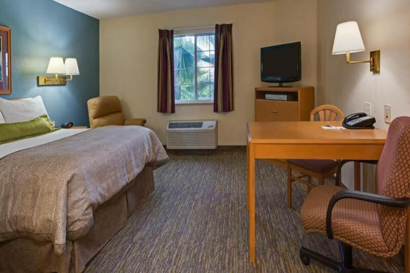 Candlewood Suites Lake Mary By Ihg Bagian luar foto